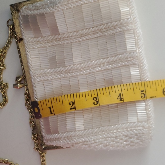 La Regale White Beaded Vintage Evening Bag - Picture 9 of 10